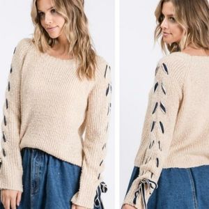 Litz lace sleeved sweater oatmeal, blue  S/M